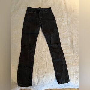 DSTLD super skinny rip in knee size 30x30 jeans